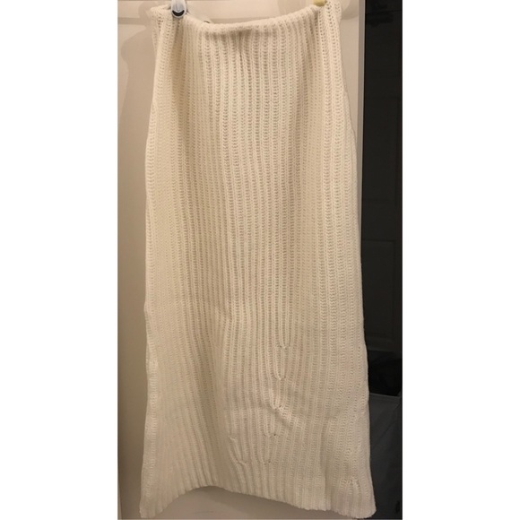H&M- Wool Blend Knit Pencil Skirt - Picture 1 of 3